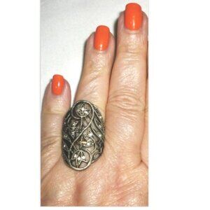 VINTAGE BLACK SILVER ELEGANT FILIGREE STYLE BASKET CRYSTAL STONE RING
